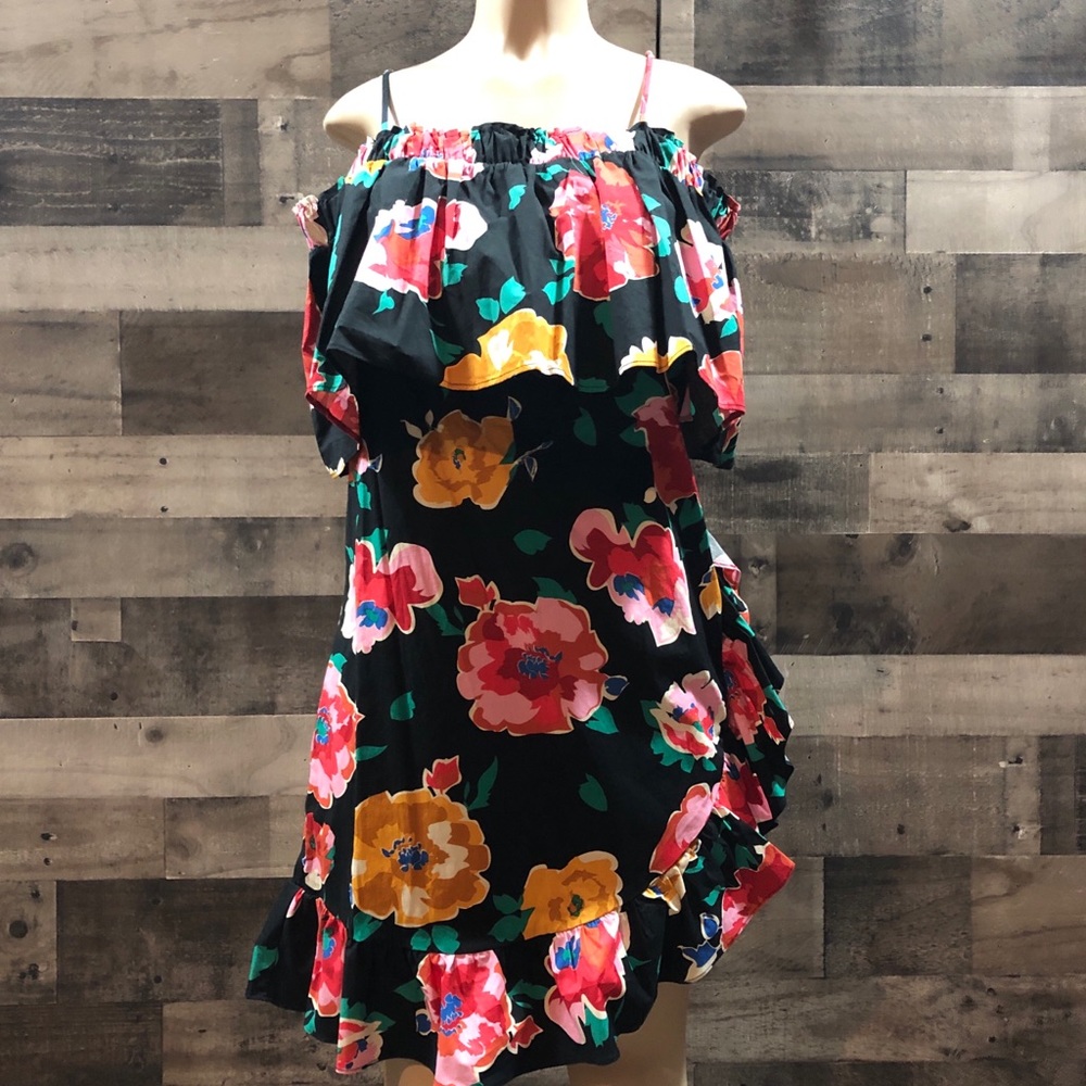 NEW Off Shoulder SZ S Island Floral Dress